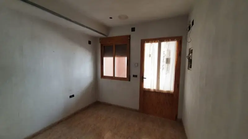 Casa Unifamiliar 167m2 3 Dormitorios 2 Baños Alcanar