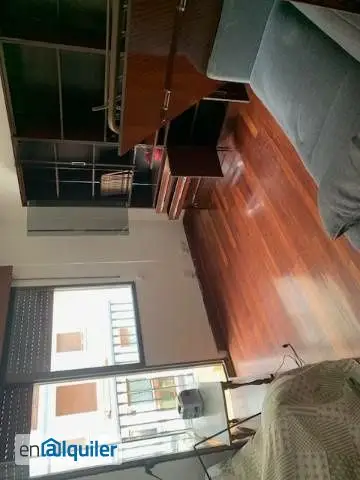 Alquiler Habitaciones Amuebladas Piso con Ascensor y Balcón