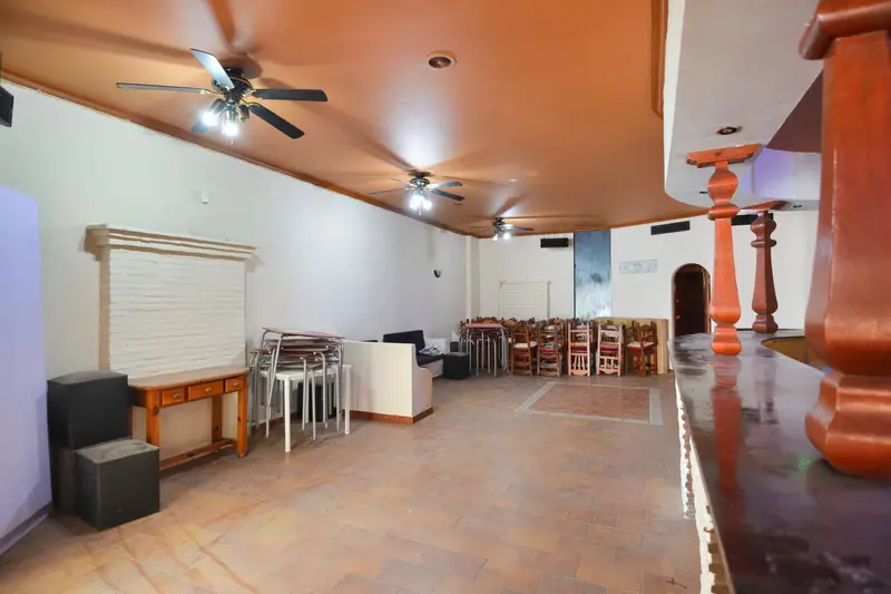 Local Comercial en Fuengirola 90m2 con Terraza
