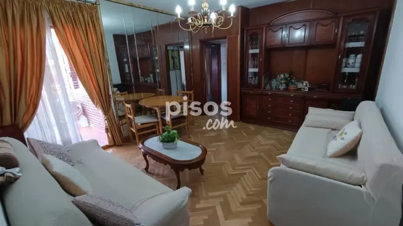 Piso en alquiler en Centro