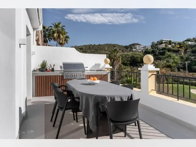 Apartamento 2 Dormitorios Benahavis Vistas Impresionantes