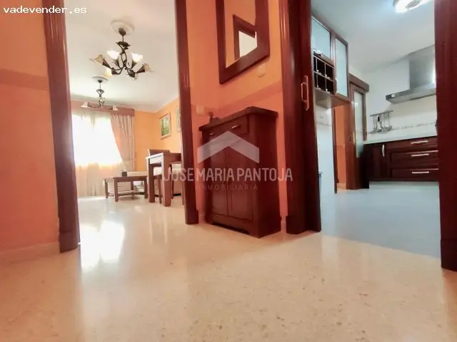 Piso VPO en Jerez de la Frontera 3 dormitorios 2 ba

ños garaje trastero