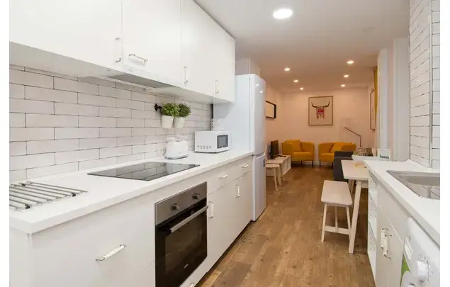 Habitaci
ón 172m
² Madrid Alquiler Estancia Media Larga