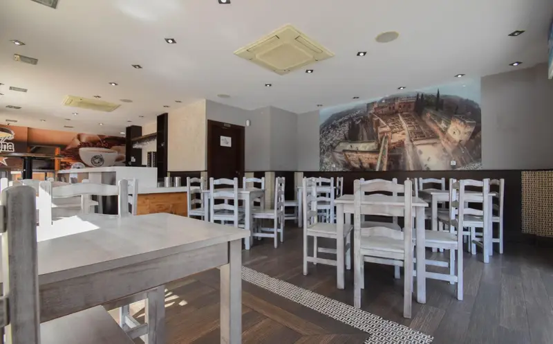 Venta Local Comercial Camino Ronda Granada