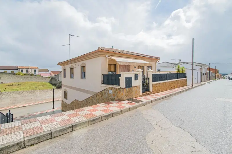 Casa en Venta Alomartes Illora Granada Reformada 3 Dormitorios