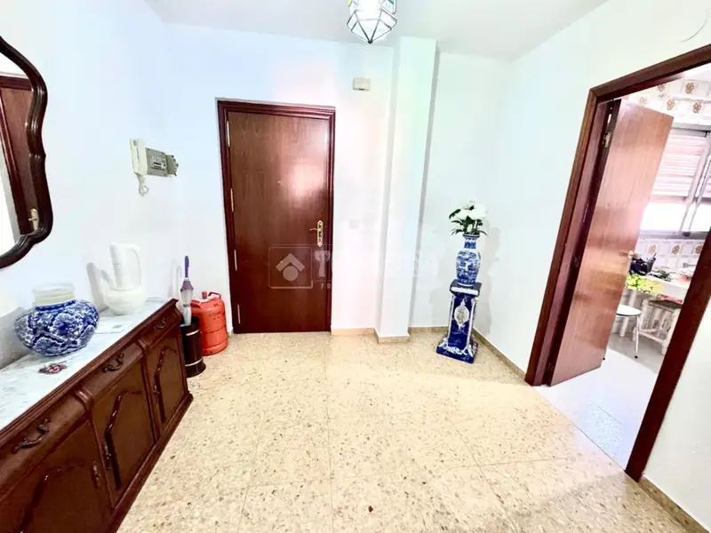 Piso en venta Marrubial con terraza 3 habitaciones ascensor