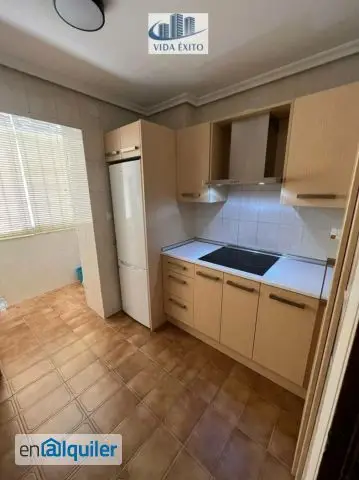 Alquiler Piso Estudiantes Av Barcelona 4 Dormitorios