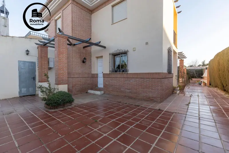 Chalet en venta en Albolote, Granada