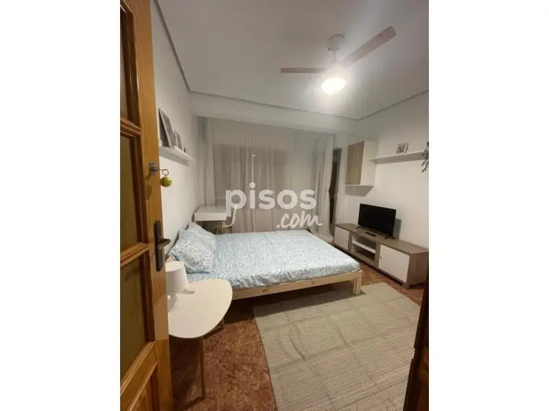 Habitacion en Alquiler en Mediterr√°neo para Parejas