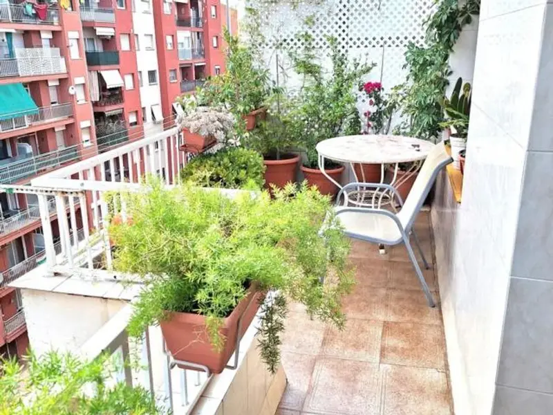 venta Piso en La Bordeta, Sants-Montjuïc (48396580231.998307)- Globaliza