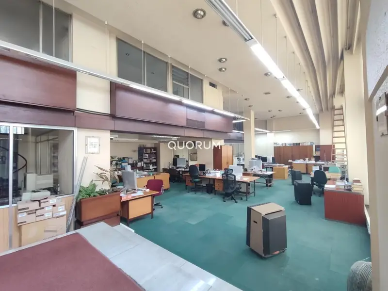 Local Comercial 370m² frente Parque Etxebarria Bilbao