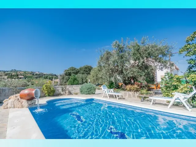 Chalet Jara de Cubo 3 Dormitorios Malaga Alquiler