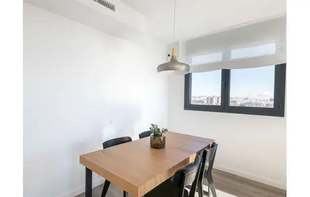 Alquiler Apartamento 4 Dormitorios L Hospitalet Llobregat
