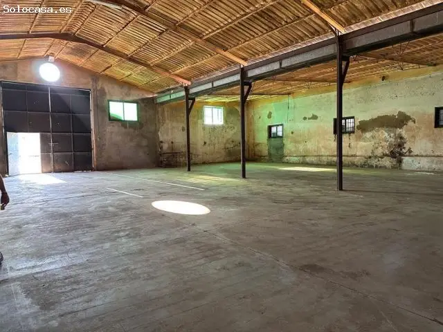 Se Alquilan Dos Naves de 600m2 en Zona Rural