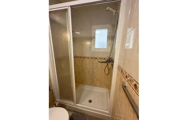 Habitaci
ón 90m
² Legan
és Estancia Media Larga
