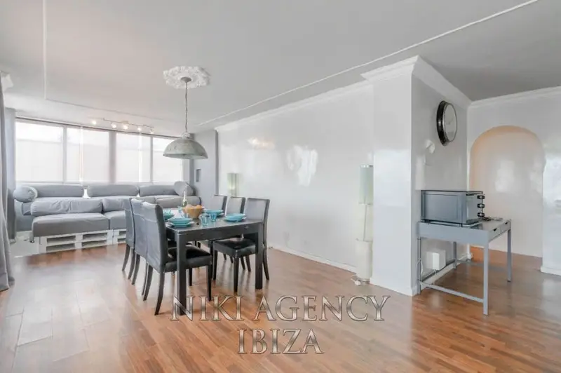Apartamento con Vistas en Ibiza - 3 Dormitorios - Cerca de Figueretas
