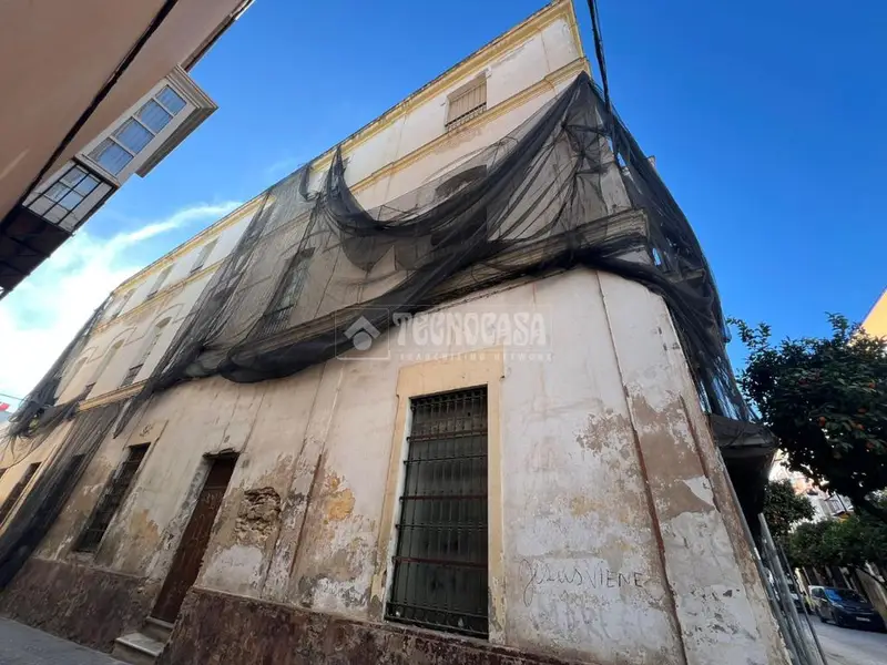 Edificio en venta en El Puerto De Santa María