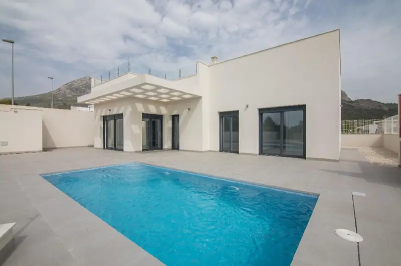 Venta Chalet con Terraza en Alberca Polop