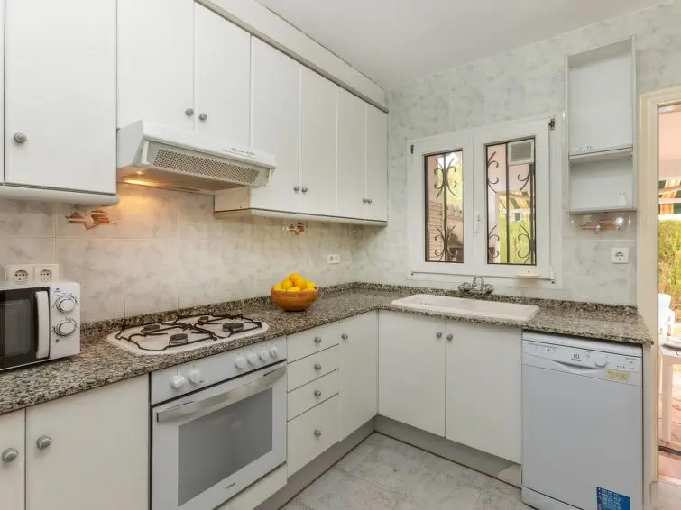 Casa Villa 2 Dormitorios Alquiler Cambrils Espa	
