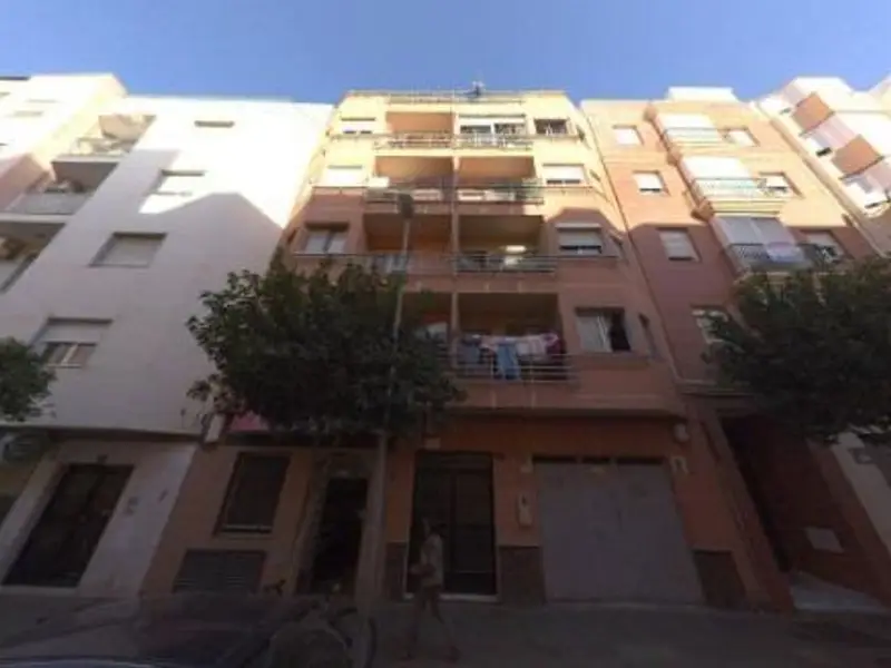 Piso en Venta Almería Sin Posesión Oportunidad Inversores