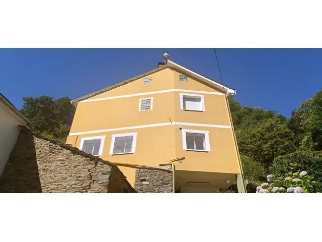 Casa de Pueblo en Venta en Cangas del Narcea Asturias