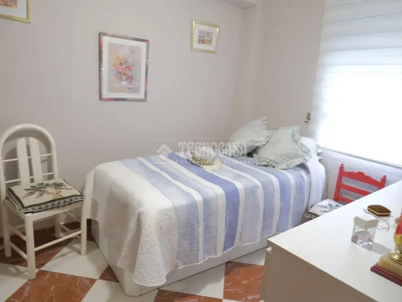 Piso en venta en Cerro Amate 3 habitaciones cerca del metro