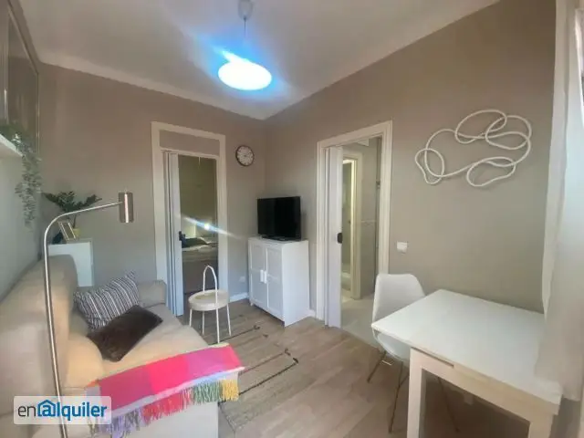 Estudio en calle de Ponzano, 26, Nuevos Ministerios-Ríos Rosas, Madrid