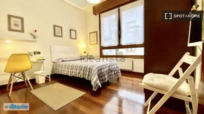 Apartamento 4 Dormitorios Abando Amueblado