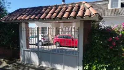 Chalet en Cebolla Toledo 300m2 con Piscina y Barbacoa