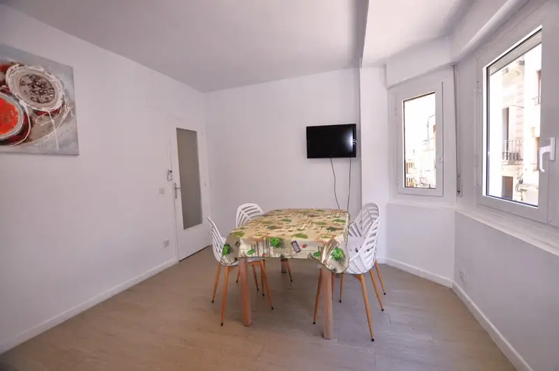 Apartamento Reformado en Roses Cerca de la Playa