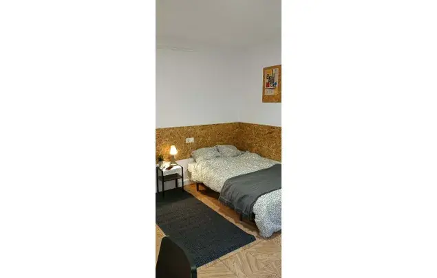 Habitaci	ón 105m	² Ponferrada Estancia M	ínimo 3 Noches
