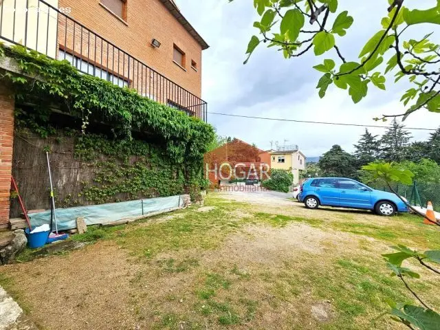 Casa en Pantano del Burguillo con Piscina y Bodega Ideal Inversion