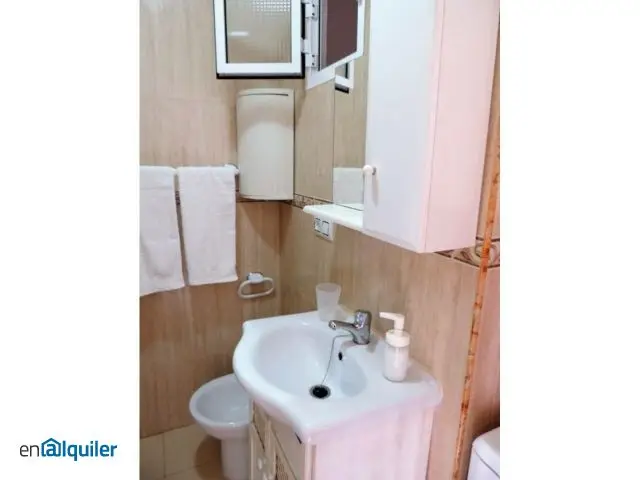 Alquiler piso con 2 habitaciones