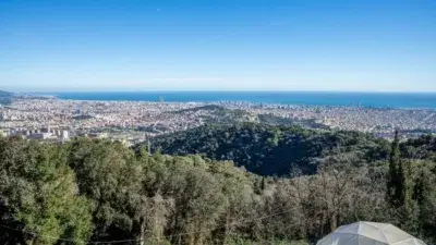 Casa en venta cerca del Tibidabo con vistas al mar