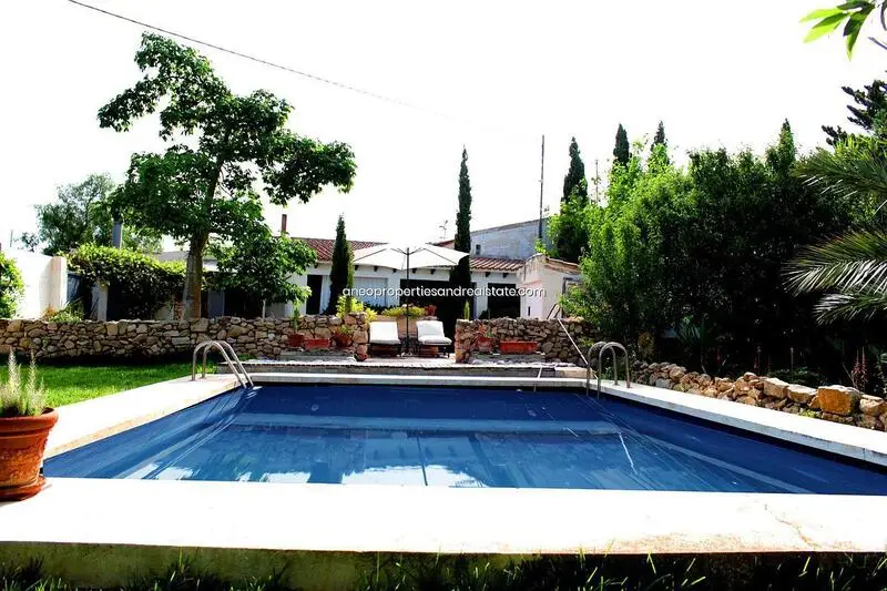 Casa Grande Reformada en Monforte del Cid