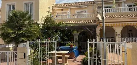 Casa en Gran Alacant 3 Dormitorios y Sótano Reformado