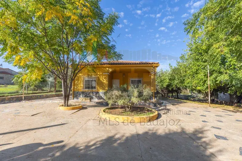 Venta Chalet 3 Dormitorios Badajoz Dehesilla Calamón