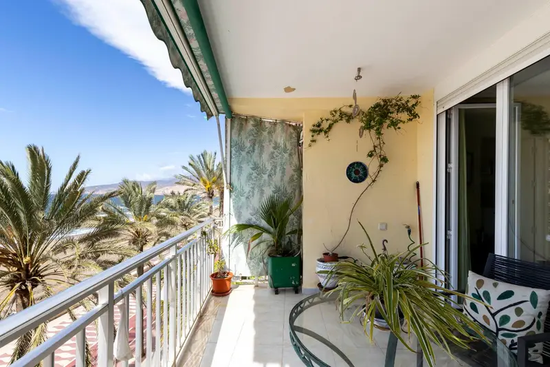 Venta Piso con Terraza en Zapillo Almeria