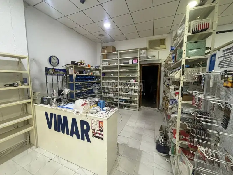 Local comercial en venta en Calle virgen del pilar