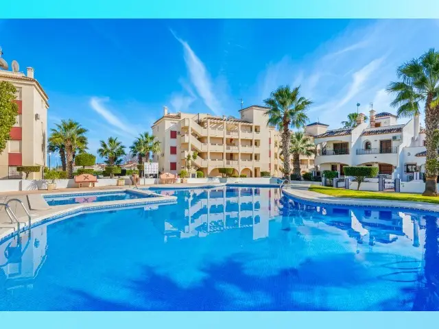 Piso de 2 Dormitorios en venta Playa Flamenca, España