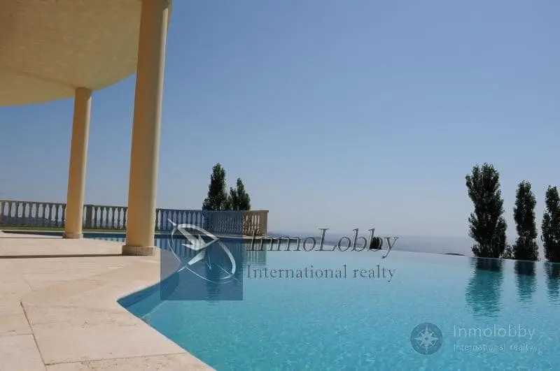 Villa de Lujo en Venta en Platja dAro Costa Brava