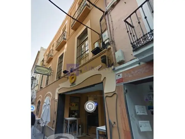 Edificio Alquiler Casco Antiguo 600m2 Cafeteria Restaurante Vivienda