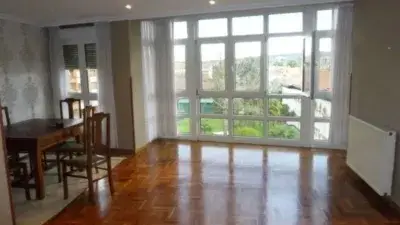 Piso en Venta en Avilés 4 Dormitorios 2 Baños
