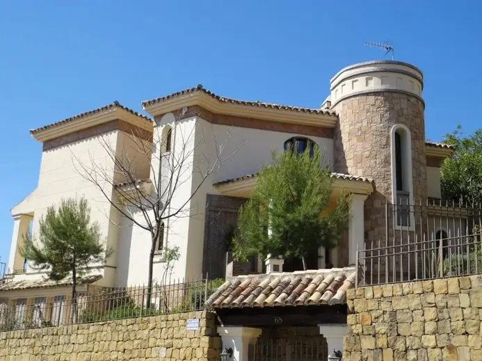 Villa de Lujo 5 Dormitorios Los Arqueros Golf Marbella
