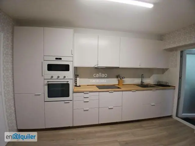 Alquiler Piso 100m2 Ferrol Centro Cocina Reformada 3 Dormitorios