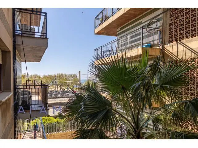 Piso De 3 Habitaciones Muy Cerca De La Playa
