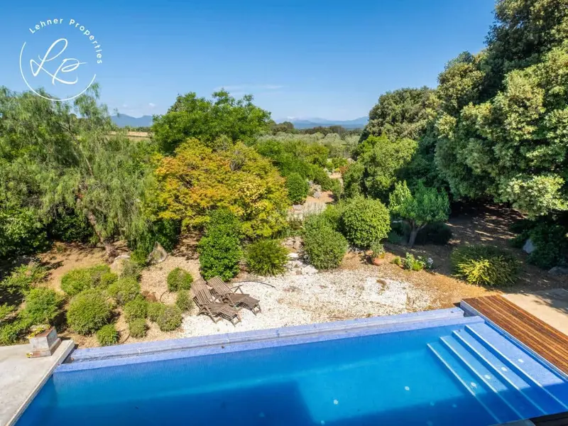 Chalet en Venta Avinyonet de Puigventós Girona