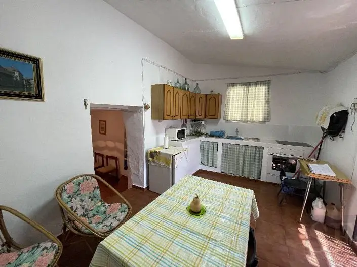 Villa de Lujo en Venta: 4 Dormitorios, Vistas Panorámicas