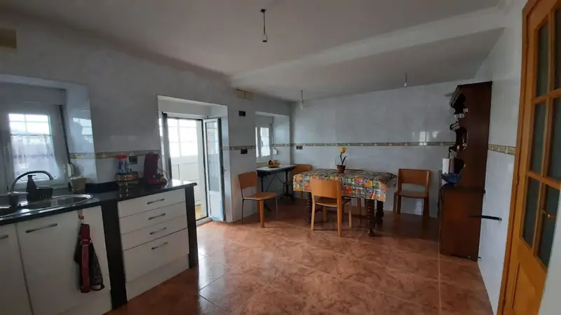 Casa con Chimenea en Navia - 288m2 - Ideal Familias e Inversion