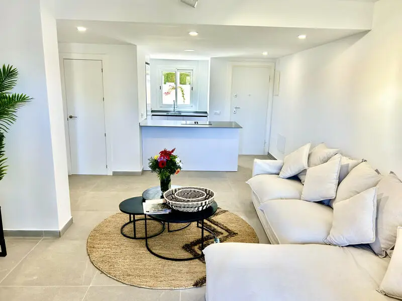 Apartamentos en Denia:  Nuevos y Modernos con Piscina